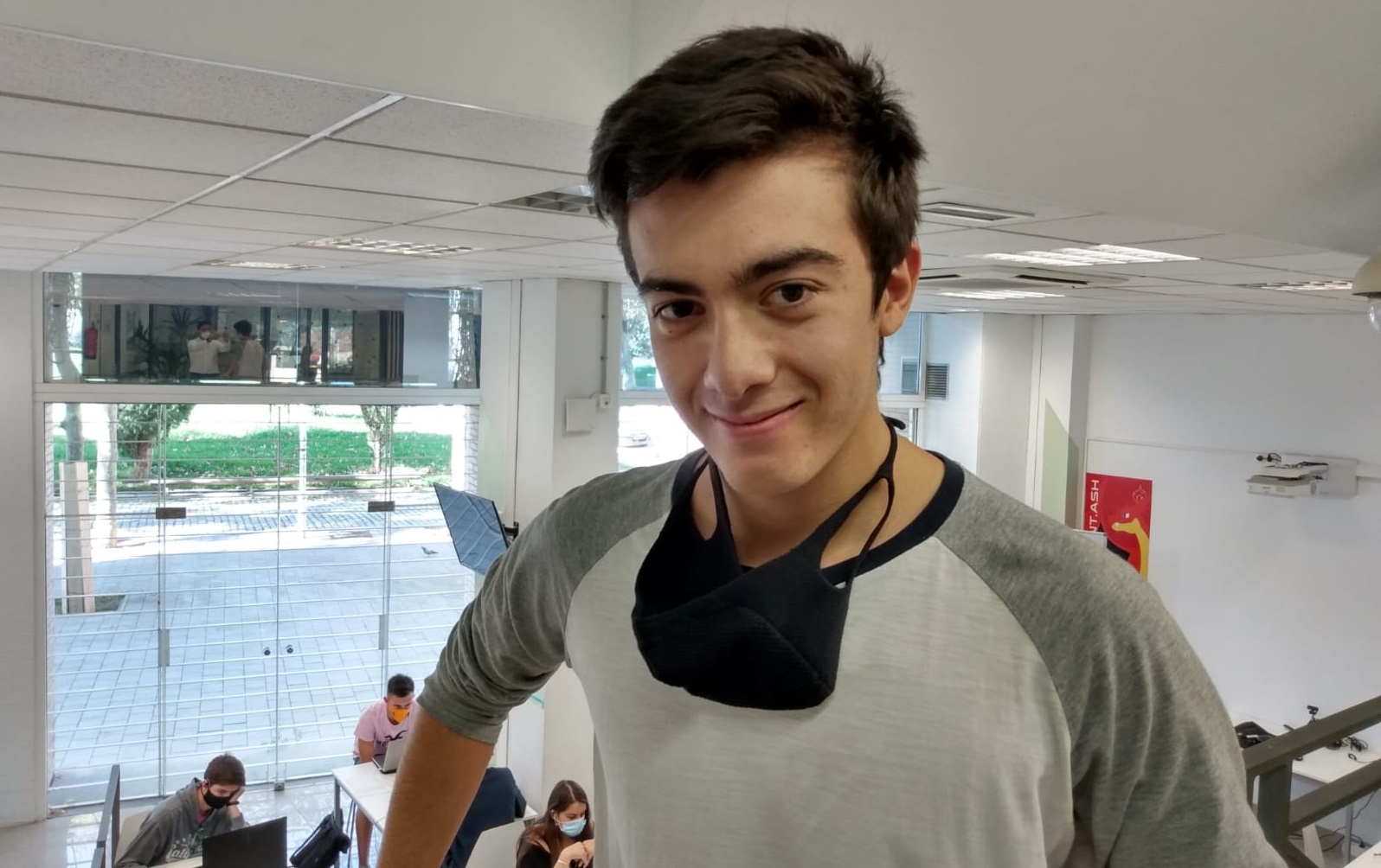 Oriol Manzano, estudiante de 4º año: “La educación tradicional te aporta pequeñas satisfacciones, pero no te enseña a afrontar la vida real”